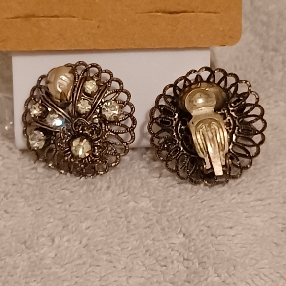 Vintage Western Germany Necklace and Clip on Earring set - Picture 11 of 11